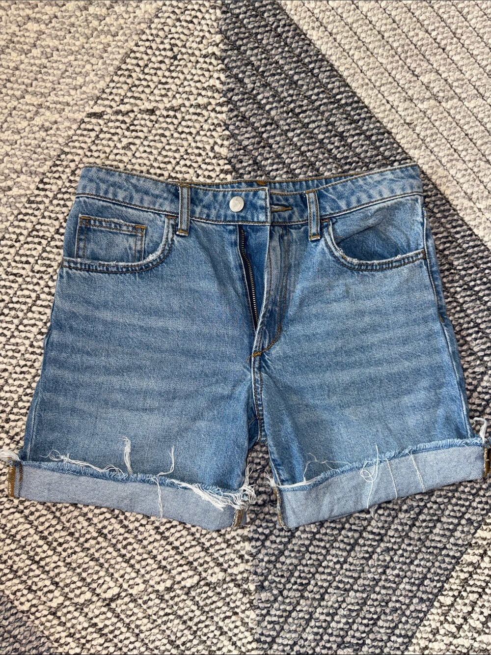 NWOT — Joe's Easy Cutoff Long Denim Shorts in Riga Wash